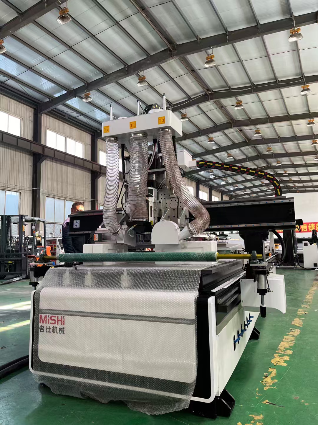 板式家具开料机前十品牌.板式家具开料设备怎么使用?-第1张图片