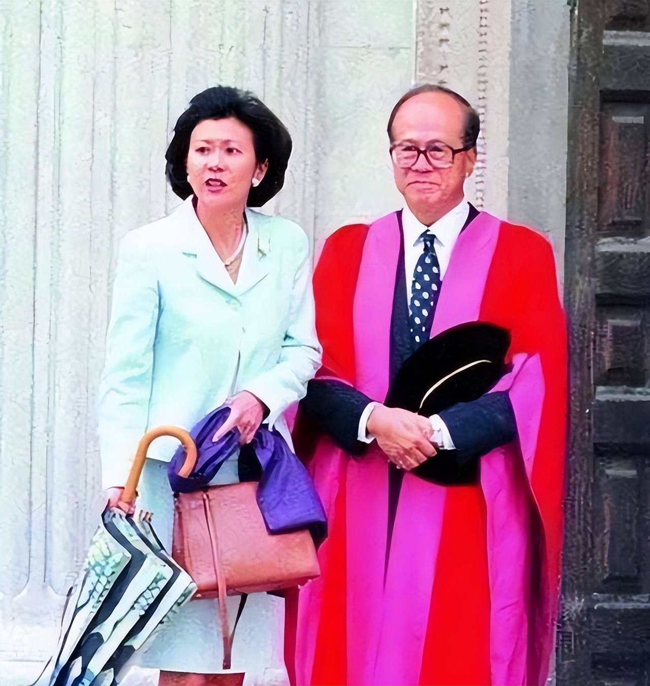 李嘉诚庄月明棺材楼.李嘉诚庄明月楼的鬼故事？-第1张图片